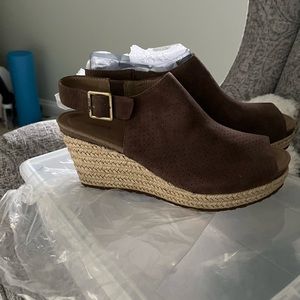 New never worn Brown Sandals